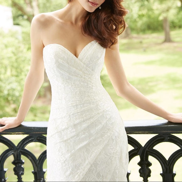 Allure wedding dress - Picture 3 of 8